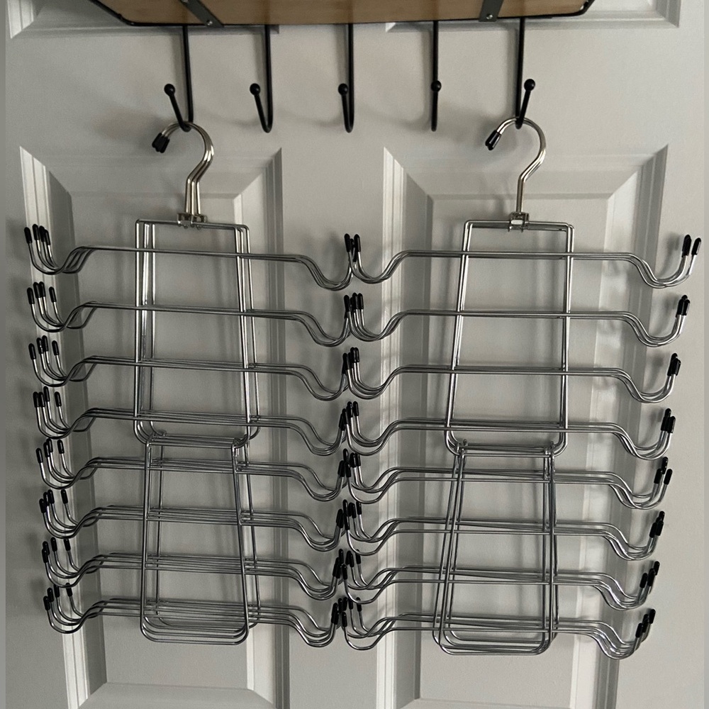 Foldable Hangers Metal Space Saving Set of 8 Dresses Tank Tops Purses Scarves